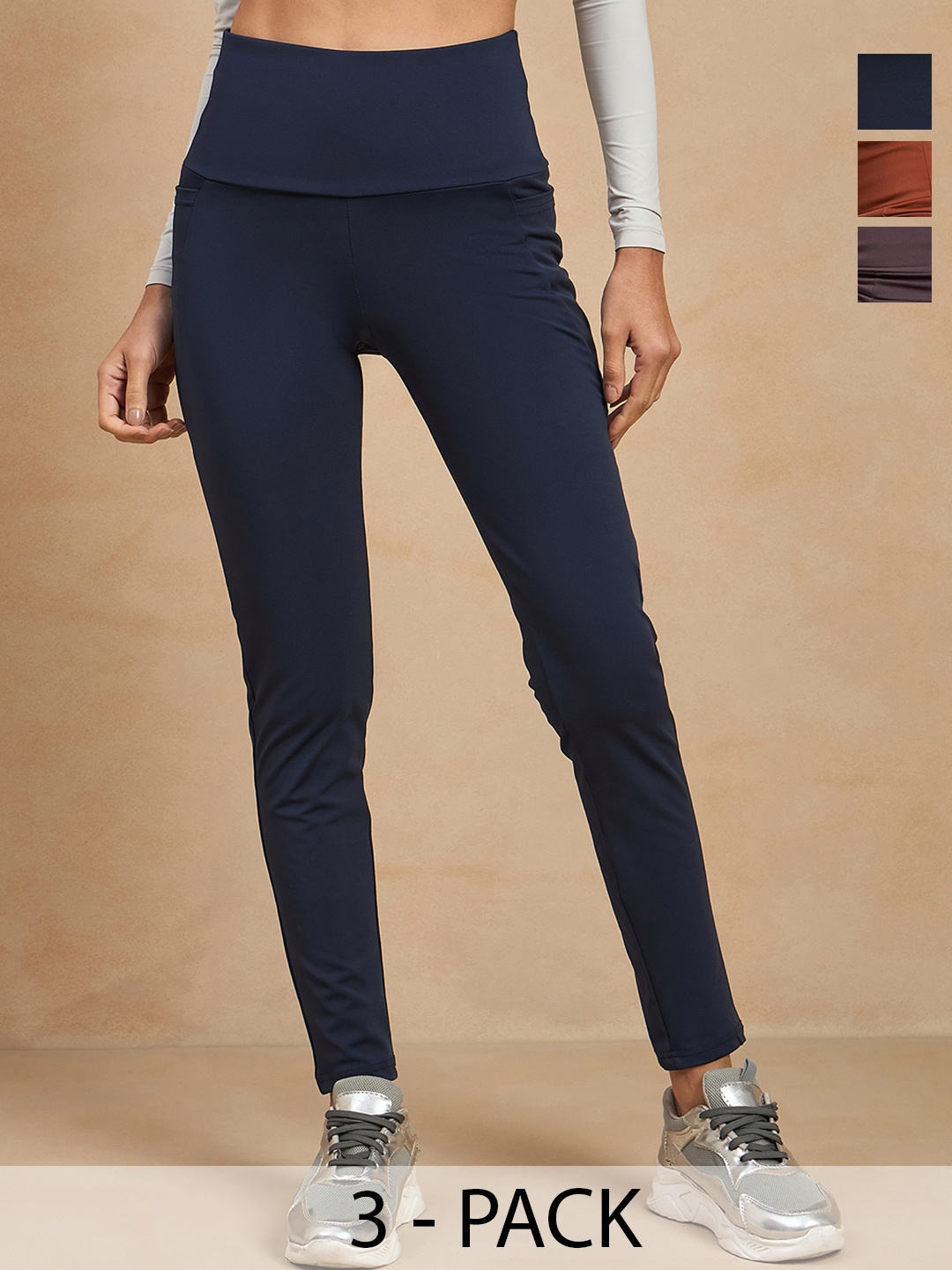 

COLOR CAPITAL Women Pack of 3 Skin Fit Antimicrobial Gym Tights, Navy blue