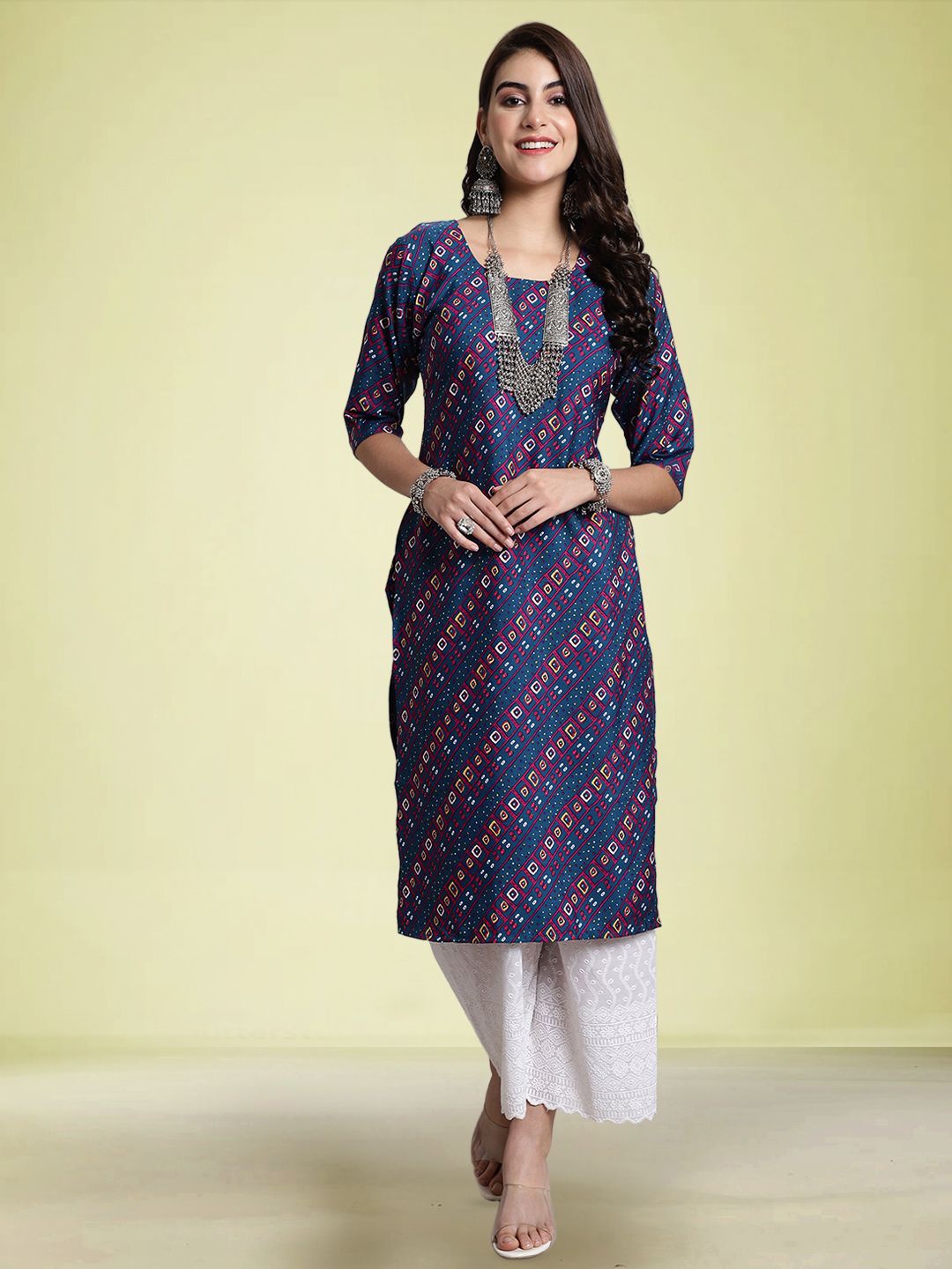 

Moda Rapido Geometric Printed Round Neck Straight Kurta, Navy blue