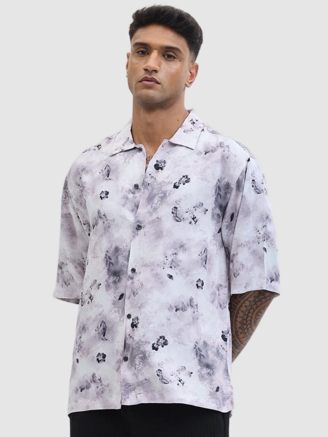 

Snitch Men Relaxed Fit Spread Collar Abstract Printed Casual Shirt, Off white