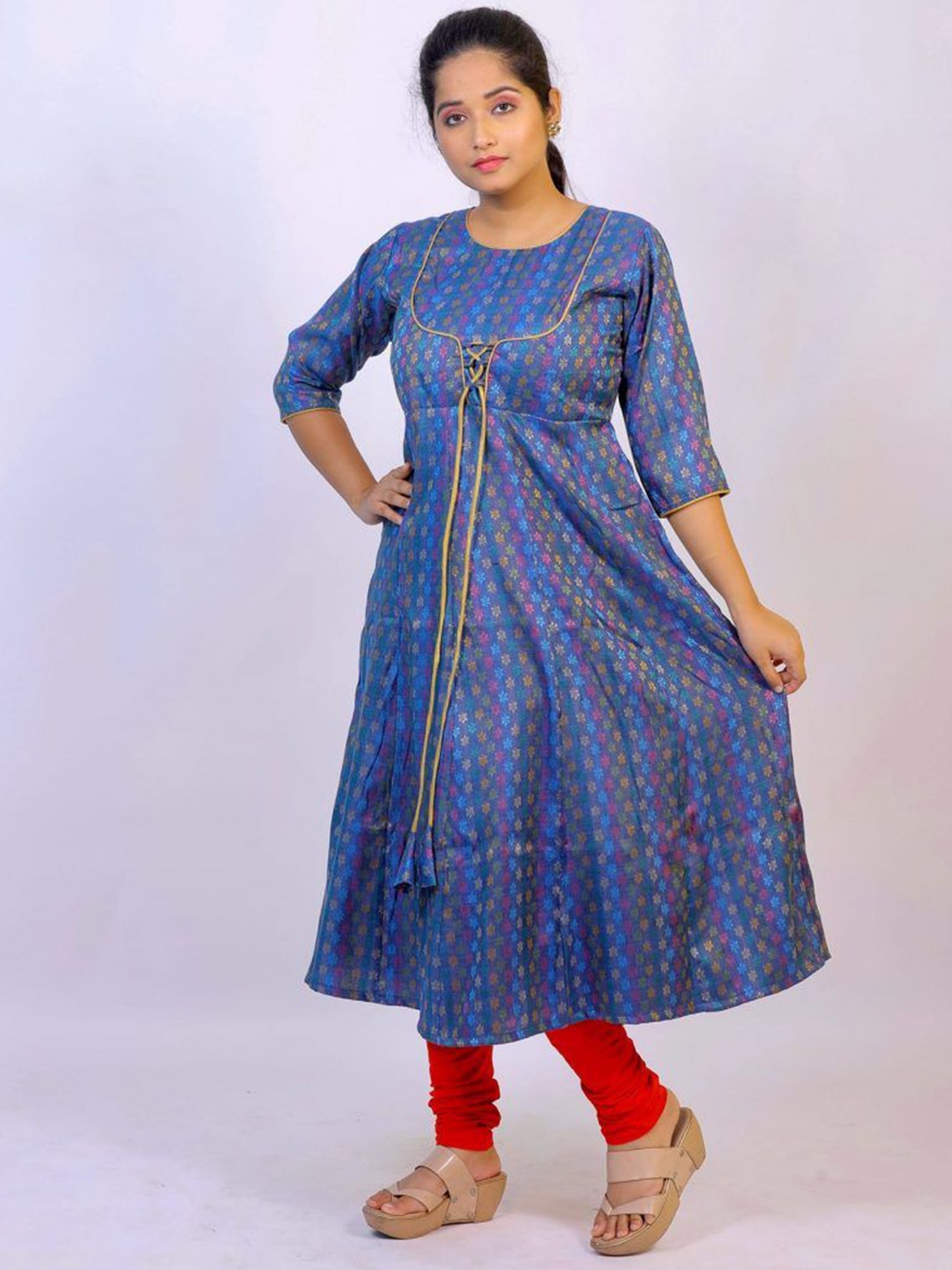 

La Trendzo Floral Woven Design Panelled Round Neck Anarkali Kurta, Blue