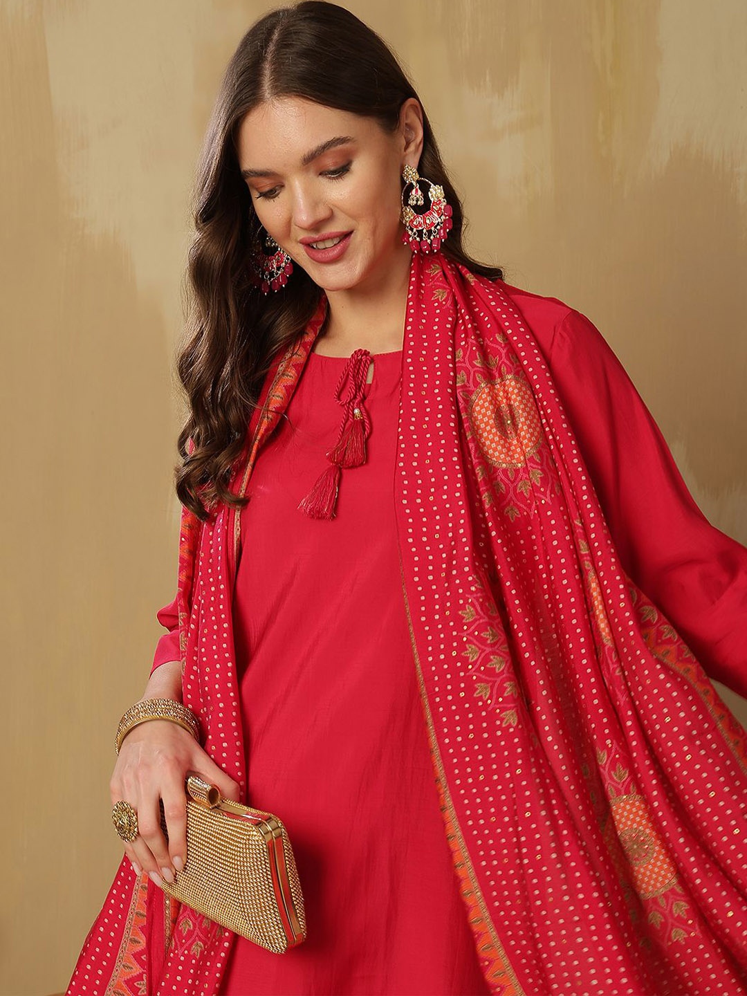 

Anouk Women Dyed Regular Pure Silk Kurta with Trousers & With Dupatta, Fuchsia