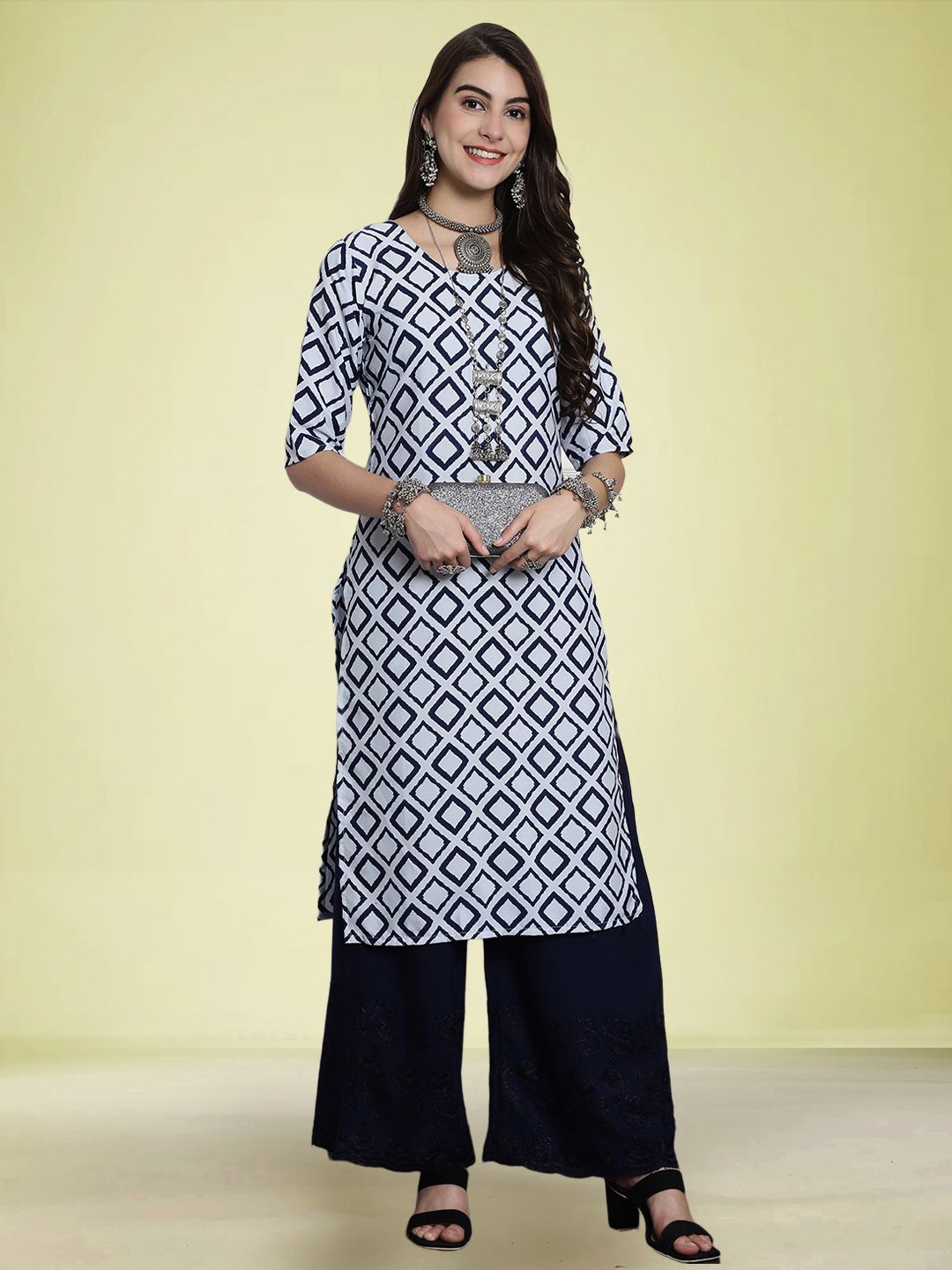 

Moda Rapido Geometric Printed Round Neck Straight Kurta, Blue