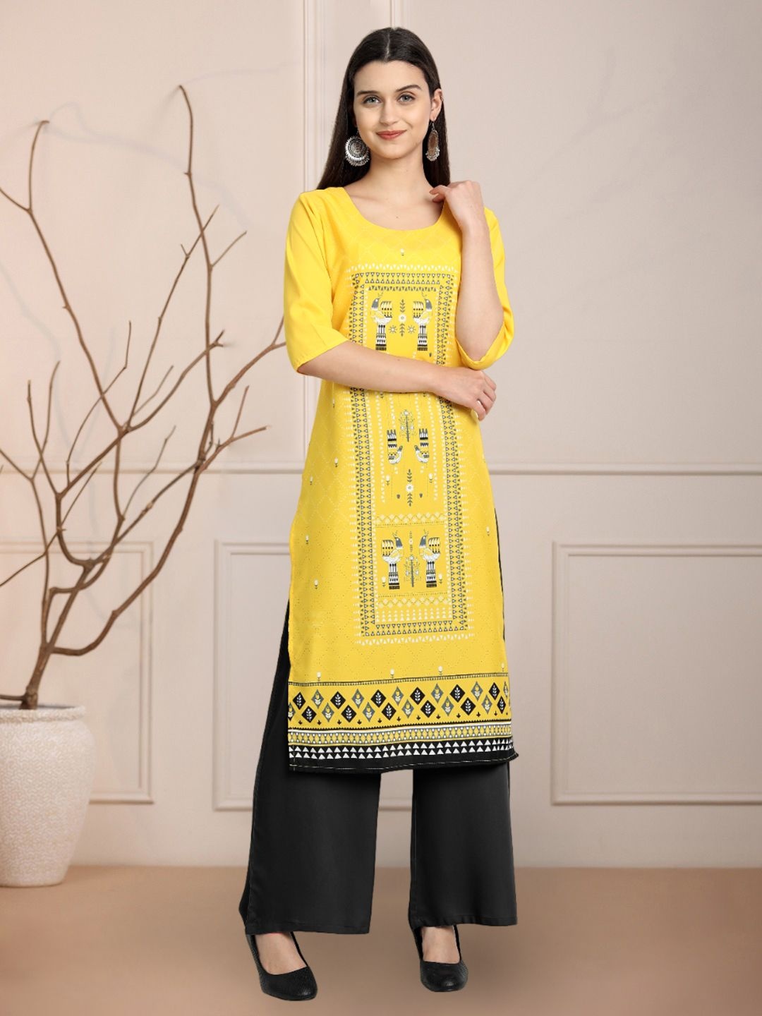 

Moda Rapido Ethnic Motifs Printed Round Neck Straight Kurta, Yellow