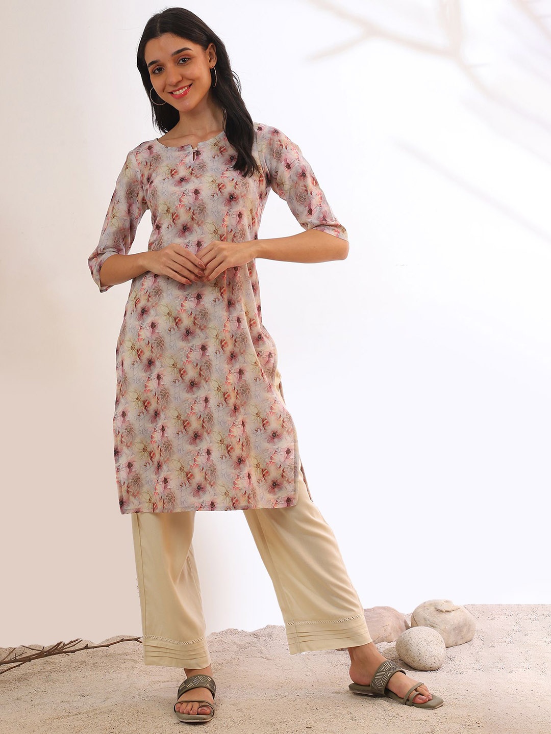 

AURELIA Floral Printed Notch Neck Pure Cotton Straight Kurtas, Purple
