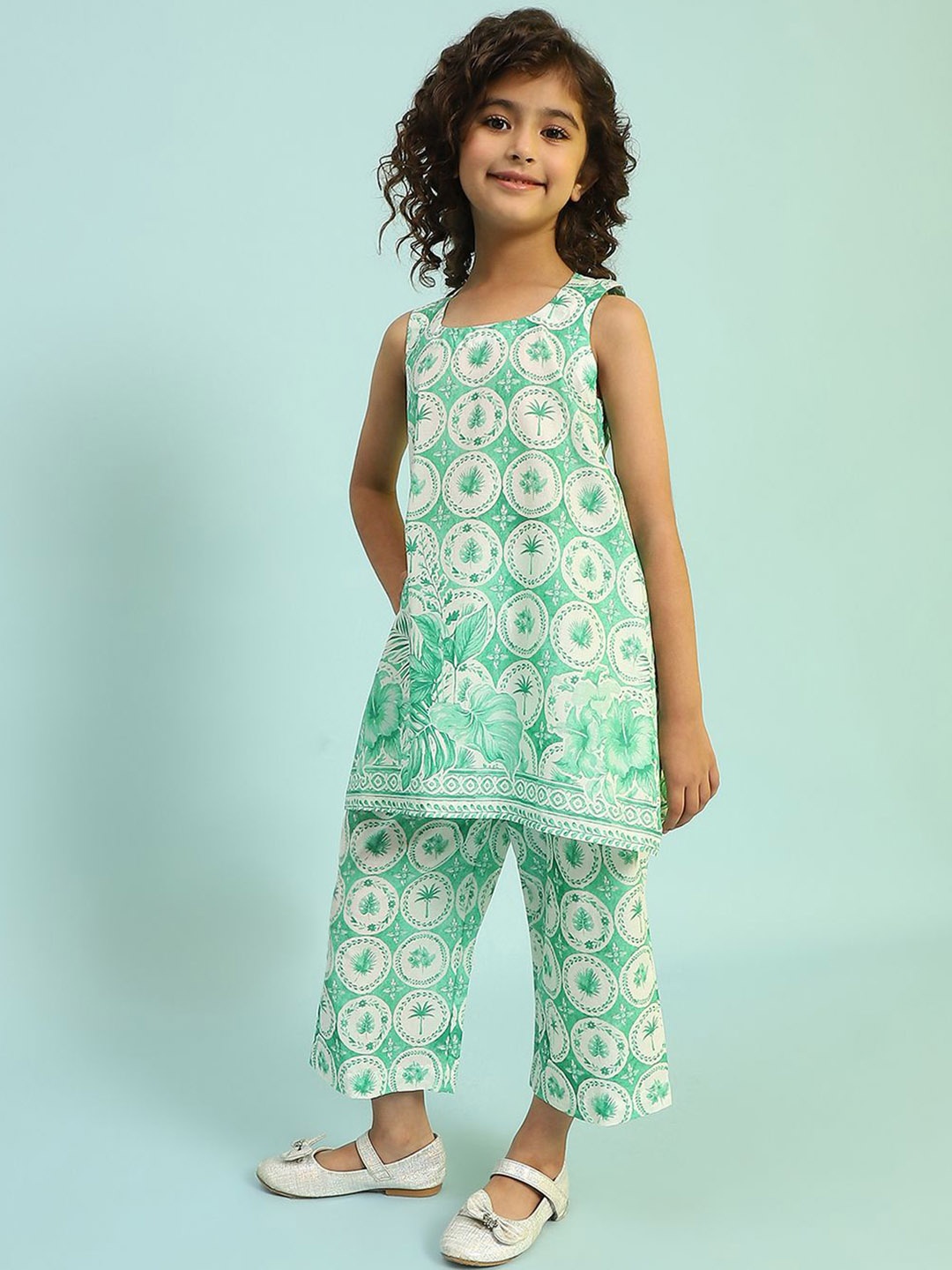 

Biba Girls Floral Printed Regular Pure Cotton Kurta with Trousers, Green