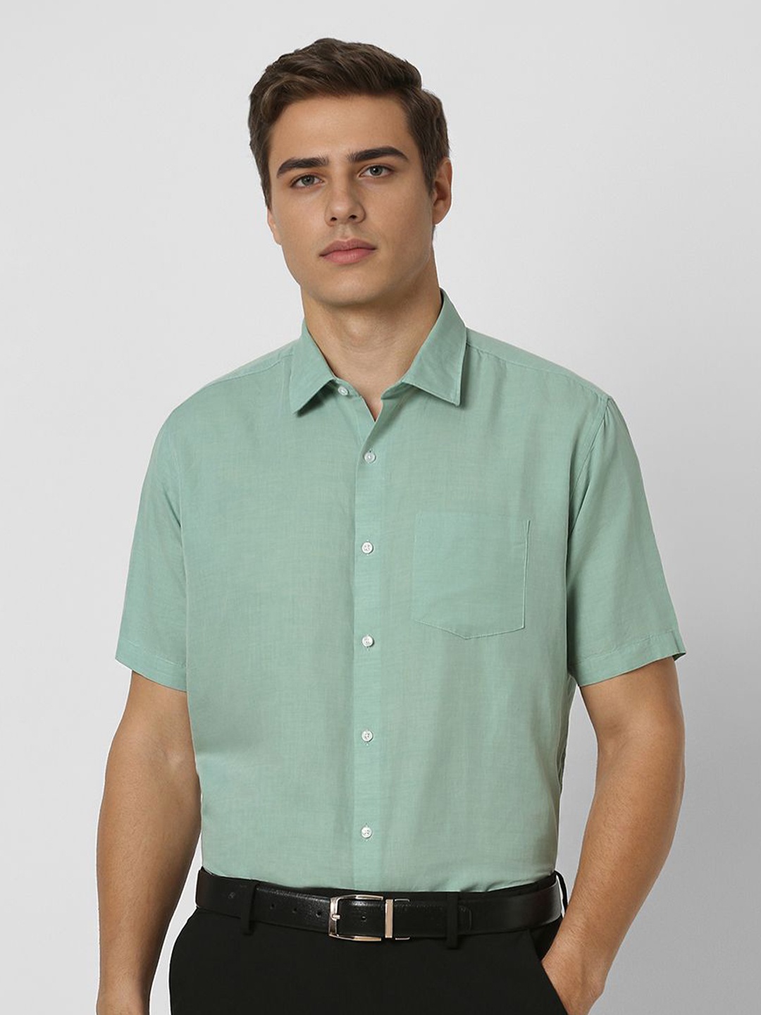 

Van Heusen Men Opaque Formal Shirt, Green