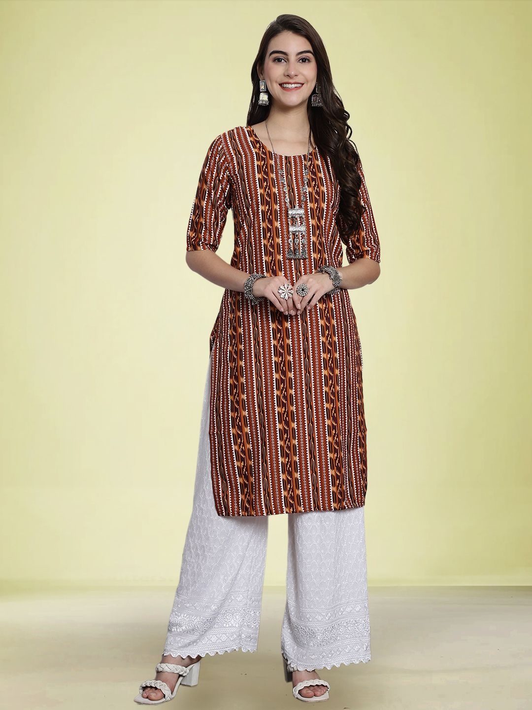 

Moda Rapido Geometric Printed Round Neck Straight Kurta, Brown