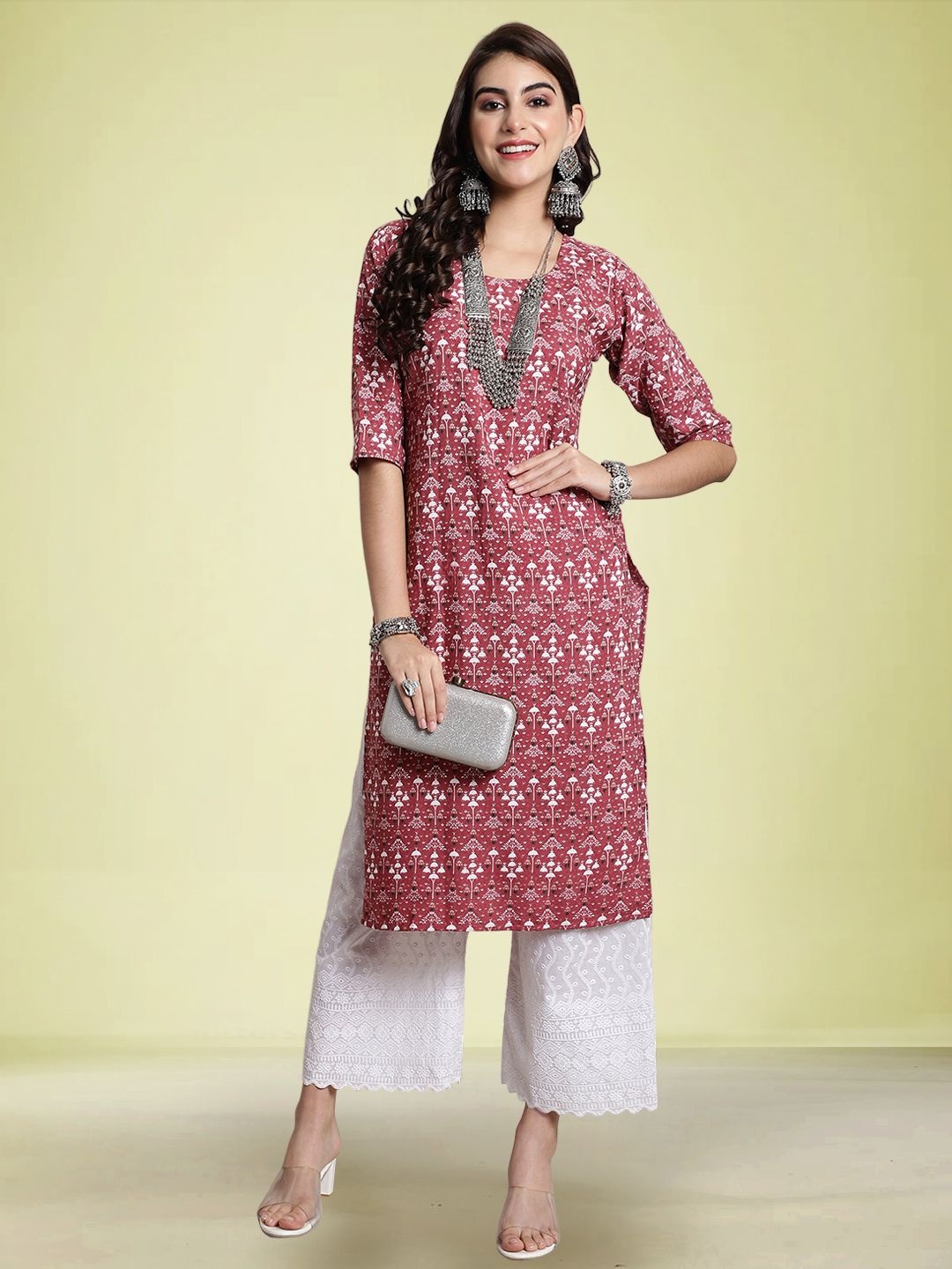 

Moda Rapido Ethnic Motifs Printed Round Neck Straight Kurta, Pink