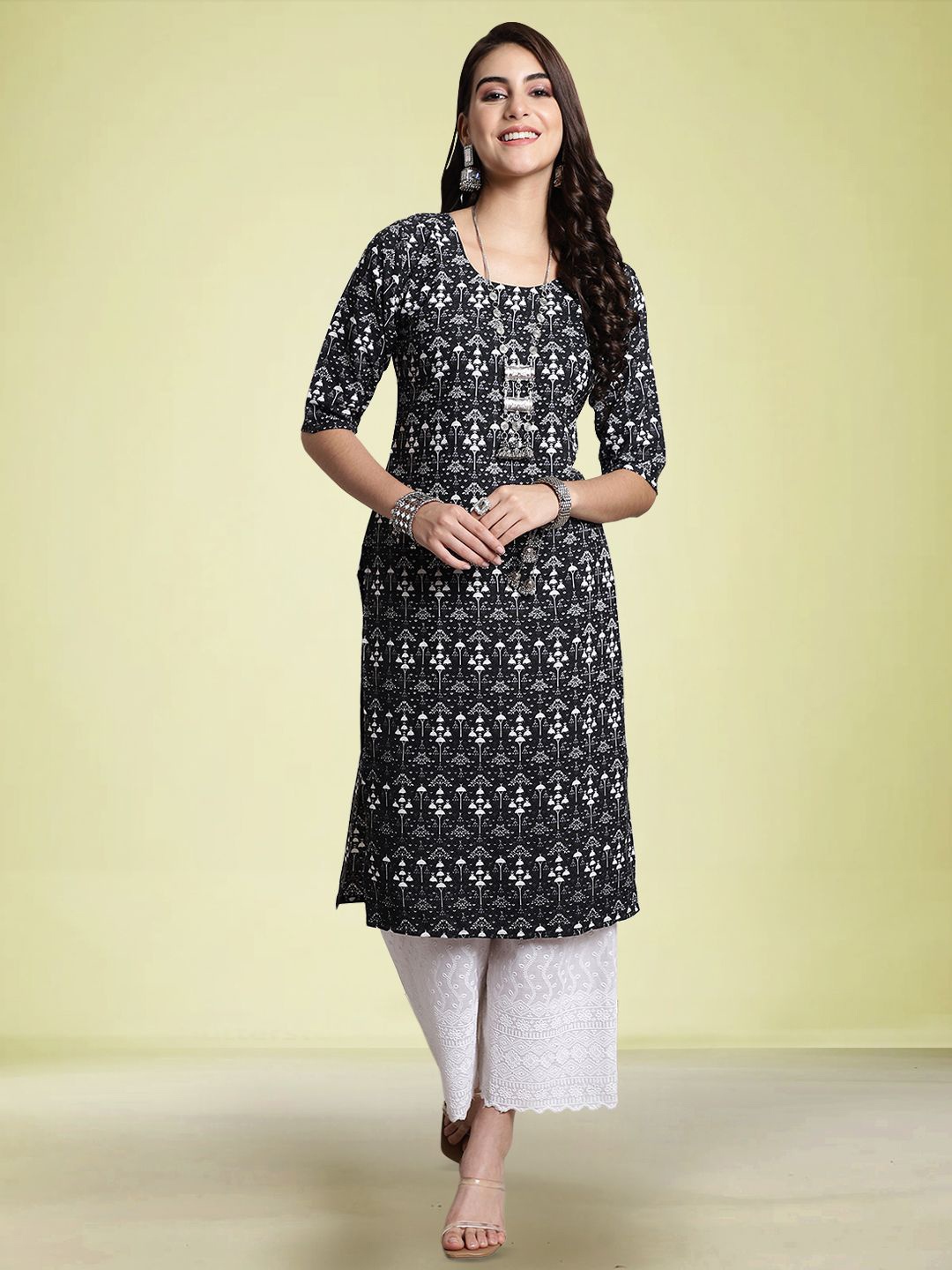 

Moda Rapido Ethnic Motifs Printed Round Neck Straight Kurta, Black