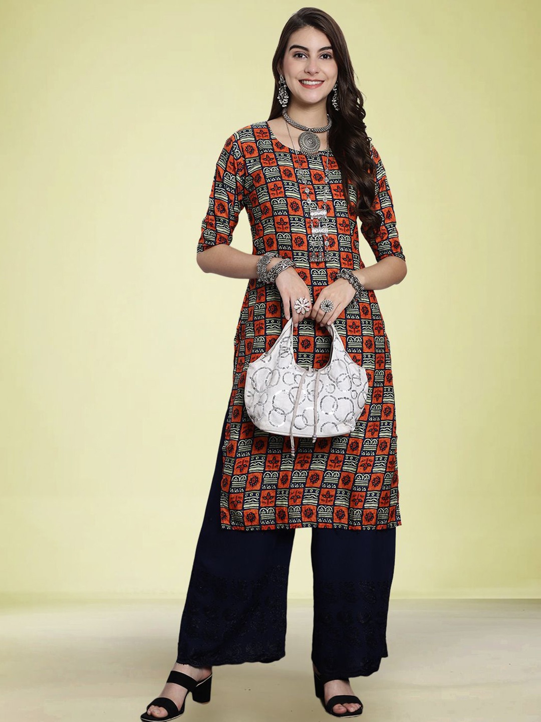 

Moda Rapido Ethnic Motifs Printed Round Neck Straight Kurta, Orange