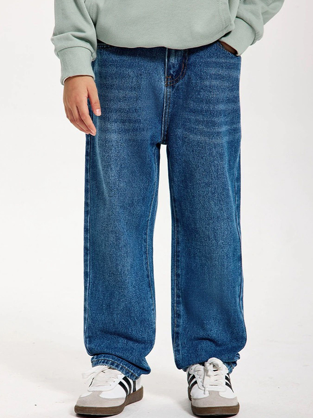 

LULU & SKY Boys Tapered Fit Low Distress Light Fade Jeans, Blue