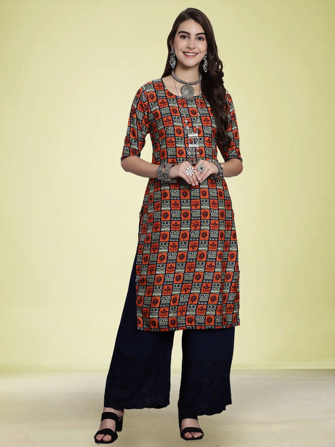 

Moda Rapido Geometric Printed Round Neck Straight Kurta, Red