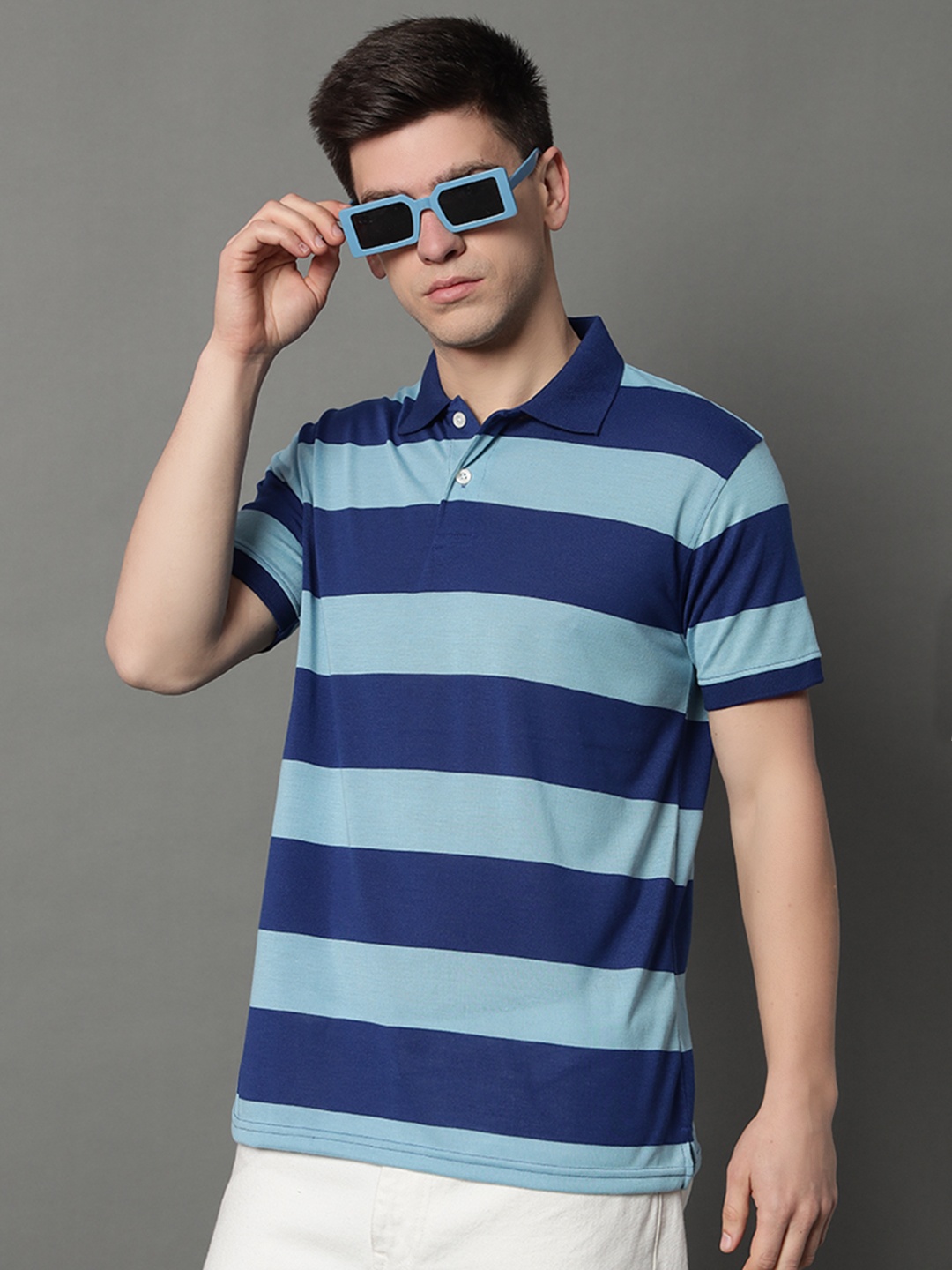 

GET GOLF Men Striped High Neck Pockets T-shirt, Blue