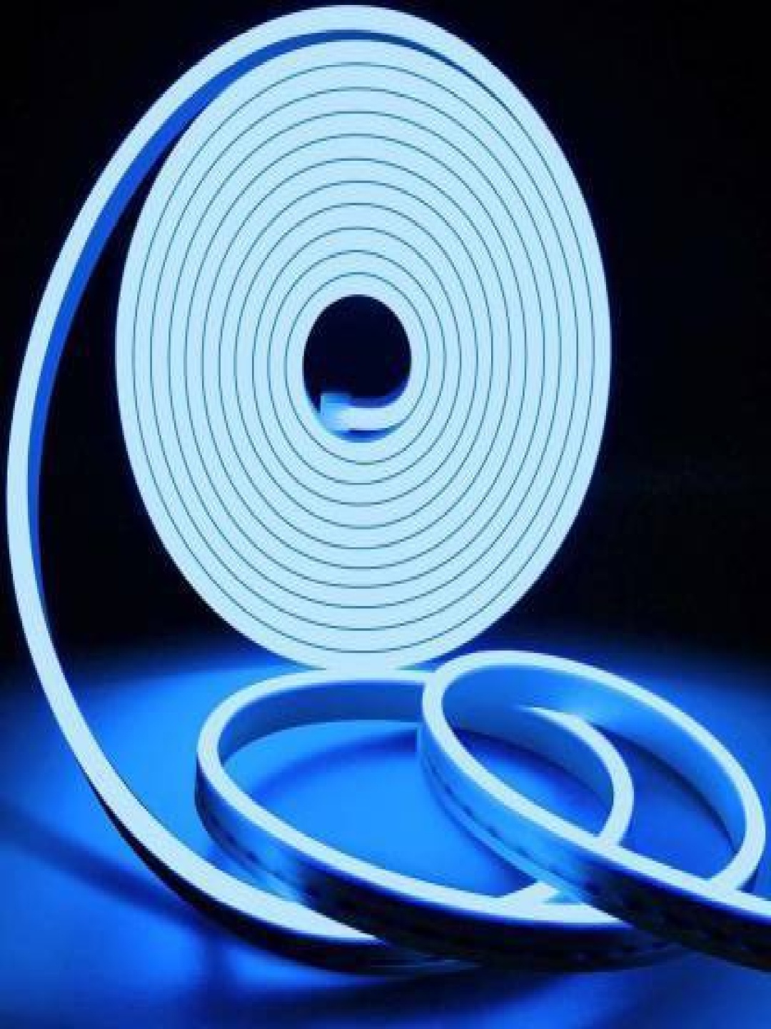 

SPARK WORLD Unisex 196 Blue Neon LED String Lights