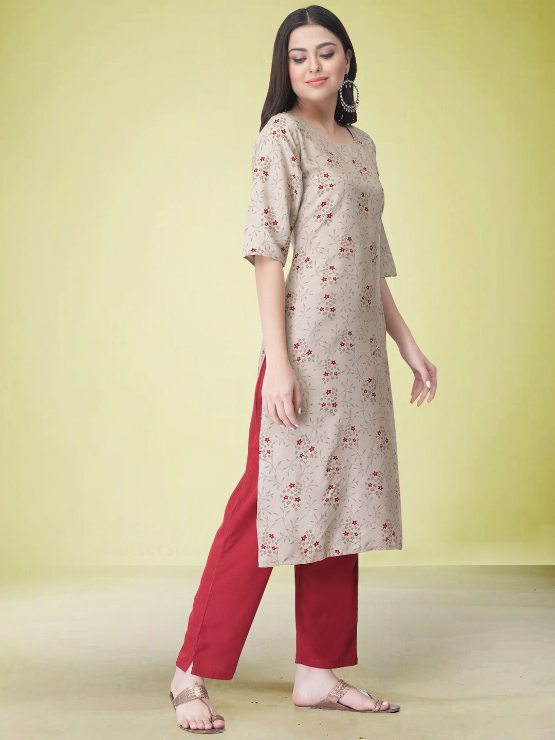 

Moda Rapido Floral Printed Round Neck Straight Kurta with Trousers, Beige