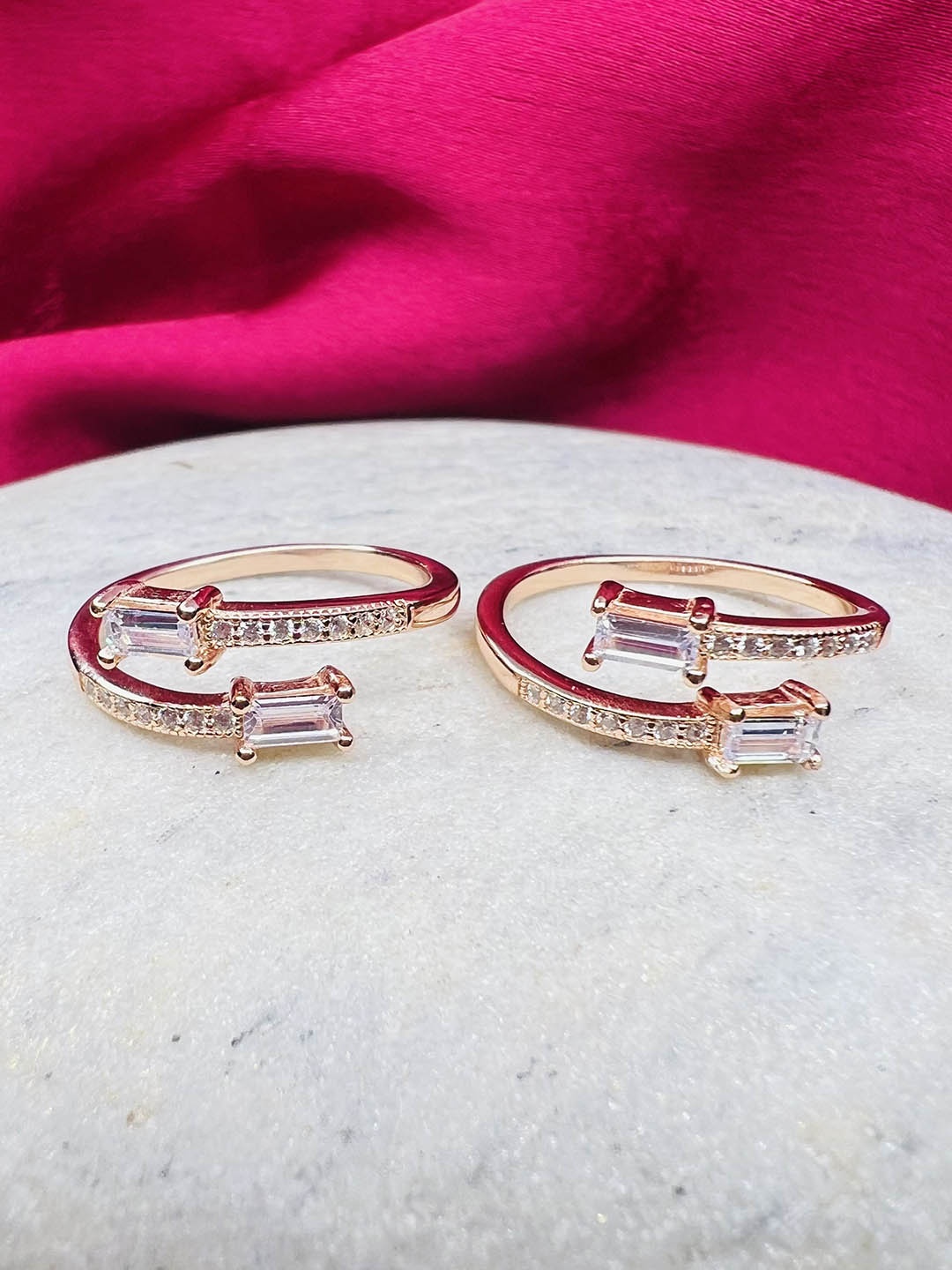 

Arte Jewels Sterling Silver Cubic Zirconia Studded Toe Rings, Rose gold