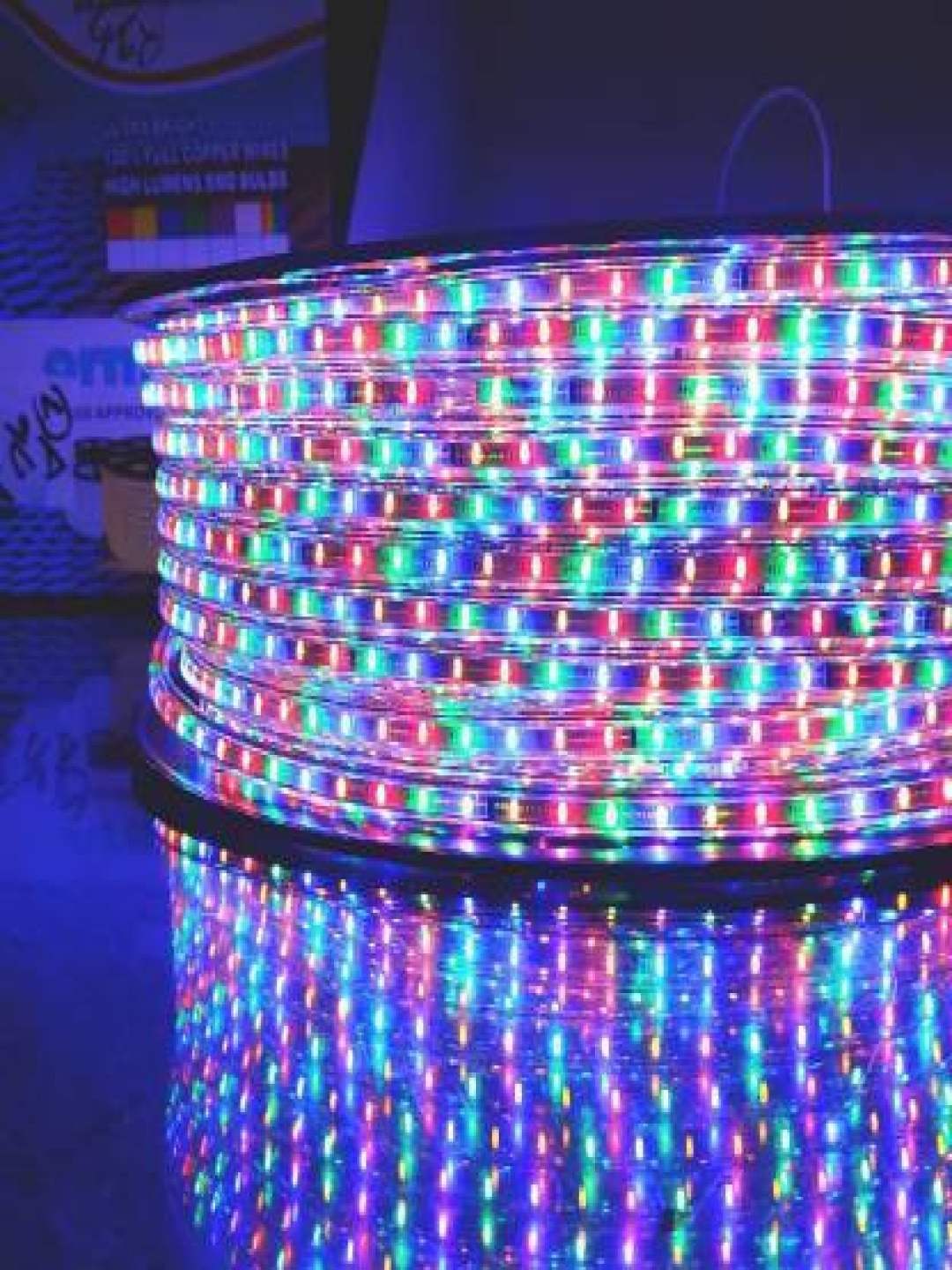 

SPARK WORLD Red & Blue Rice Shaped LED Strip Lights