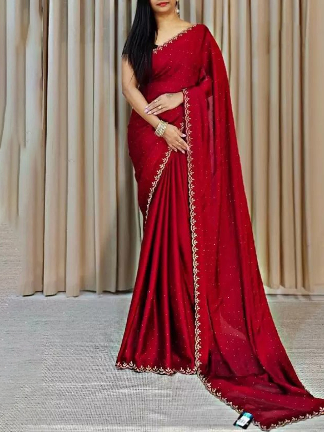

KALINI Women Embellished Beads and Stones Pure Georgette Saree, Red