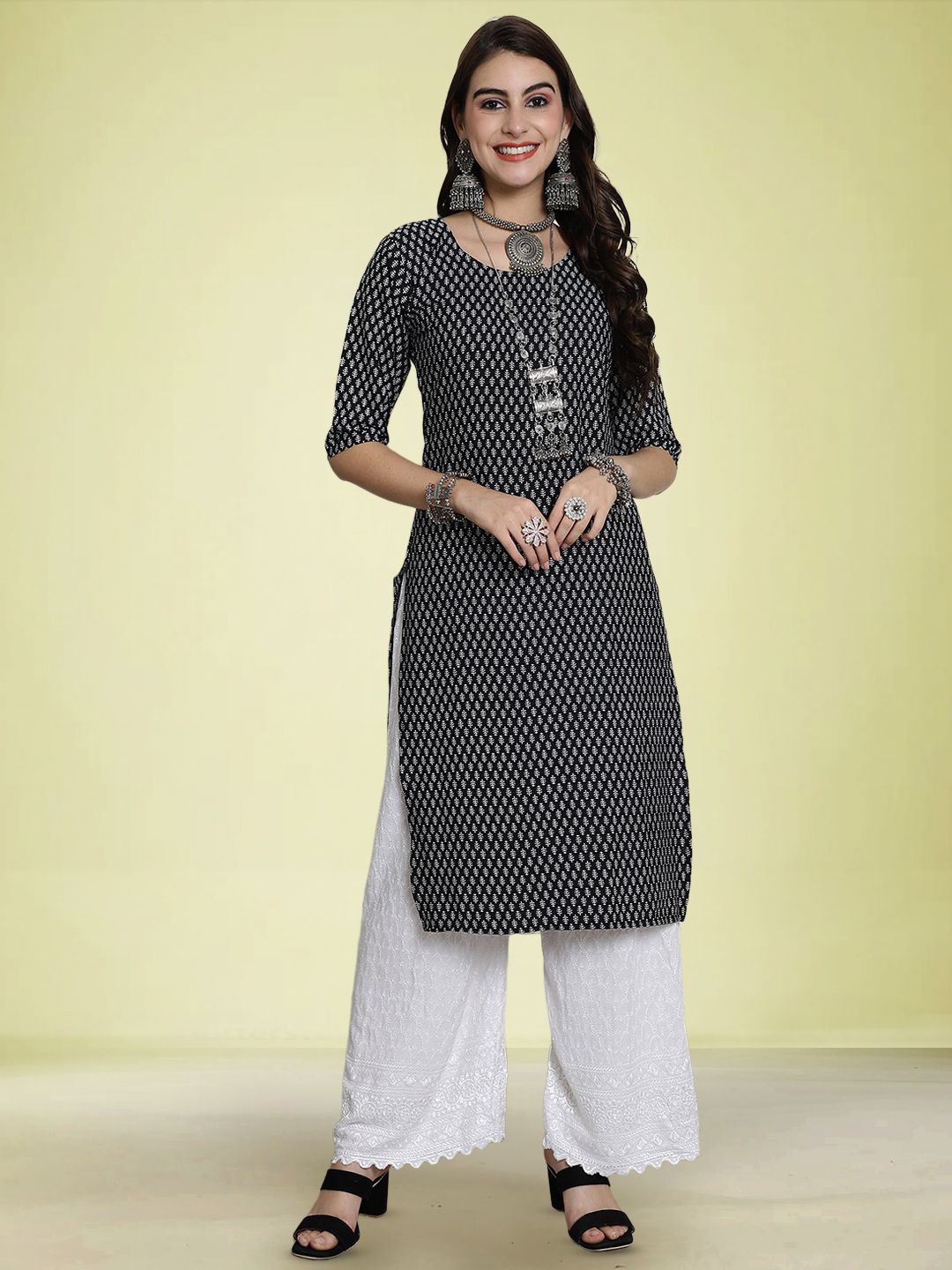 

Moda Rapido Floral Printed Round Neck Straight Kurta, Black
