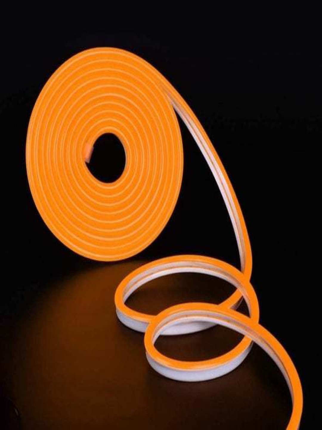 

ENORMITY Orange Rice Shaped LED String Lights Neon Rope