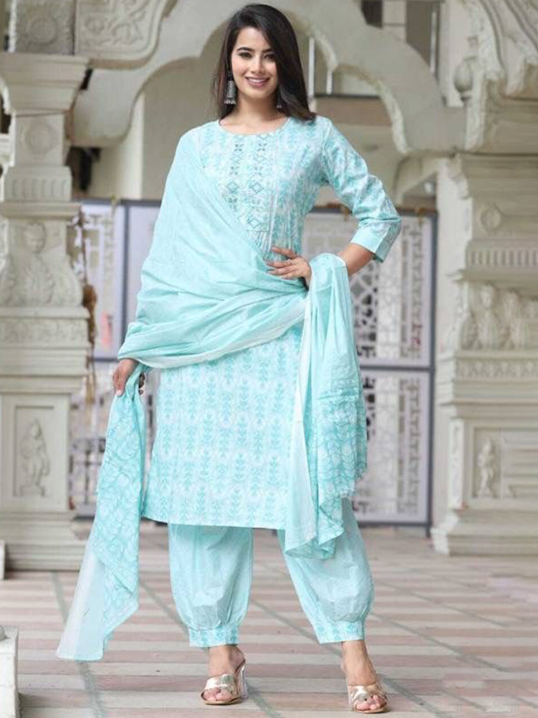 

RI AND SU Floral Printed Thread Work Pure Cotton Straight Kurta With Patiala & Dupatta, Blue
