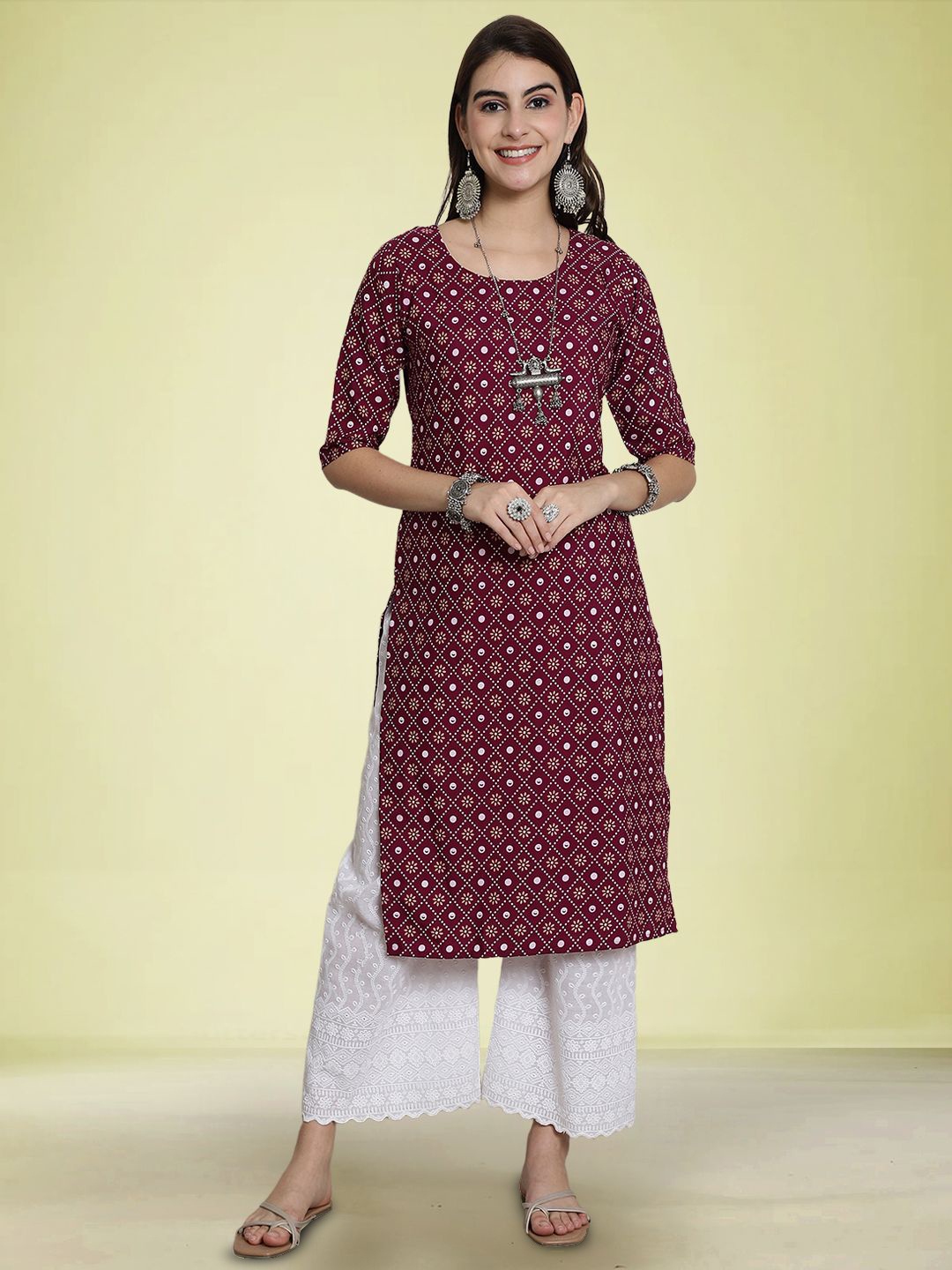 

Moda Rapido Floral Printed Round Neck Straight Kurta, Maroon