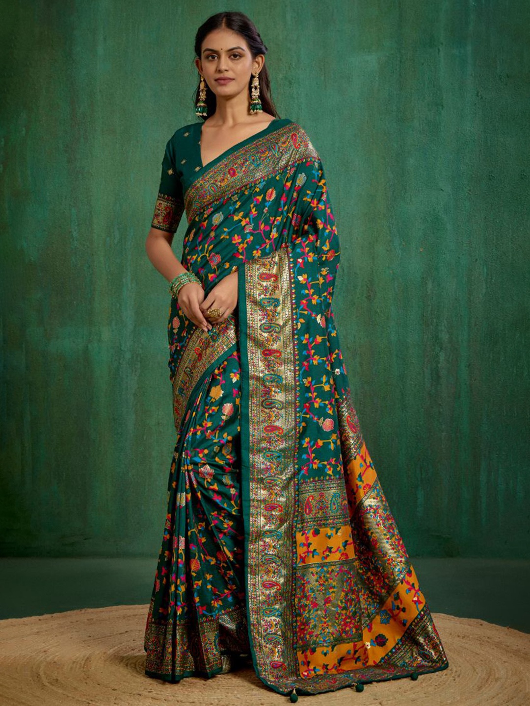 

TIRA Floral Printed Zari Ready to Wear Saree, Green