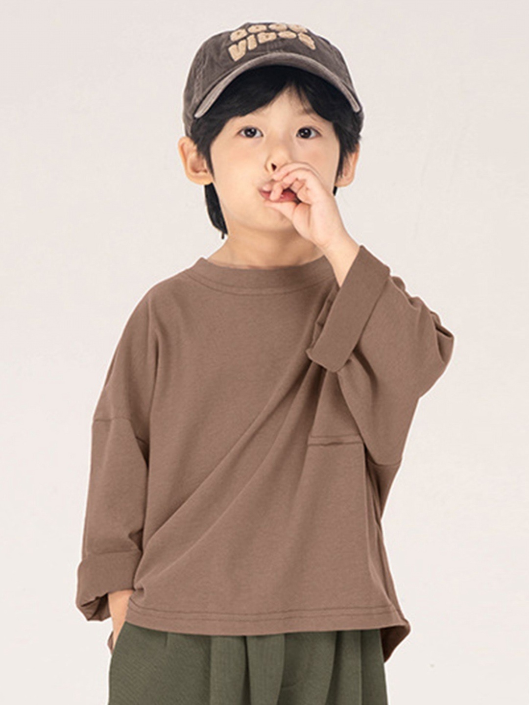 

LULU & SKY Boys Extended Sleeves Pockets T-shirt, Brown