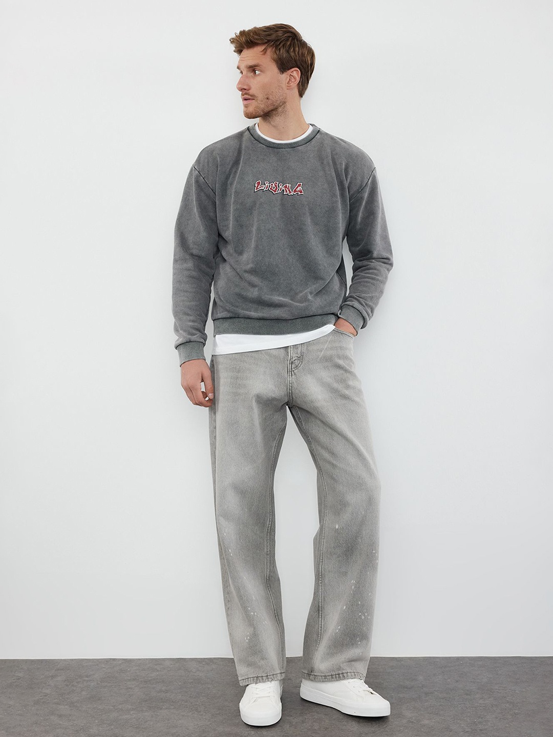 

Trendyol Men Sweatshirt, Na
