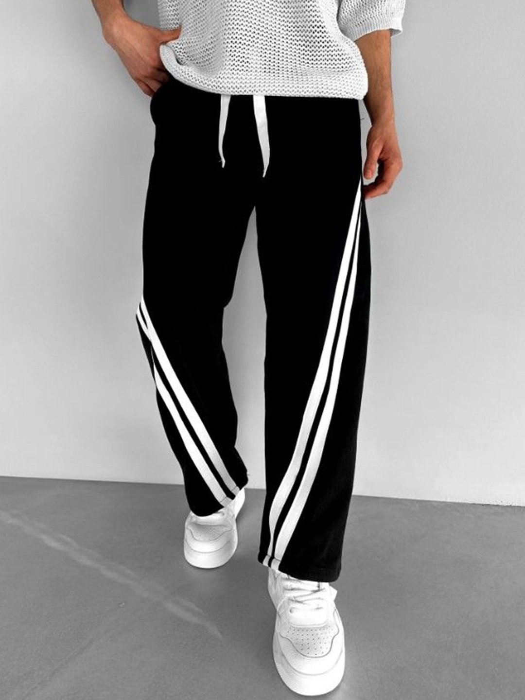 

MASCARI Men Striped Cotton Mid Rise Track Pants, Black