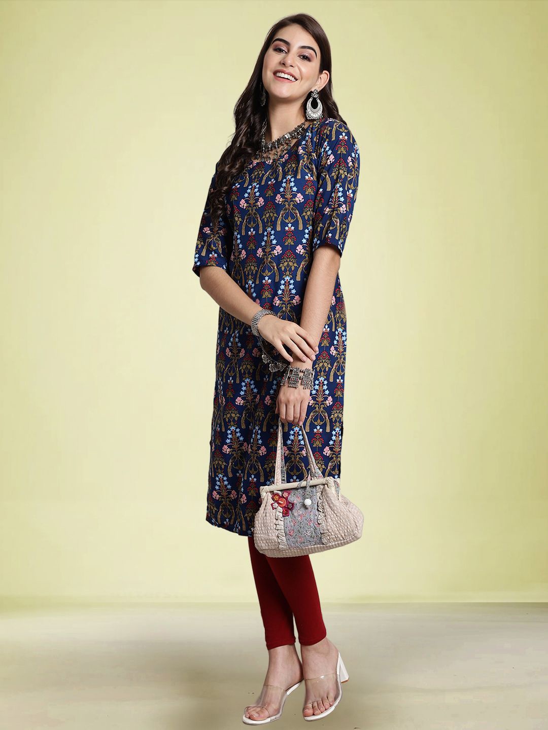 

Moda Rapido Ethnic Motifs Printed Round Neck Straight Kurta, Navy blue