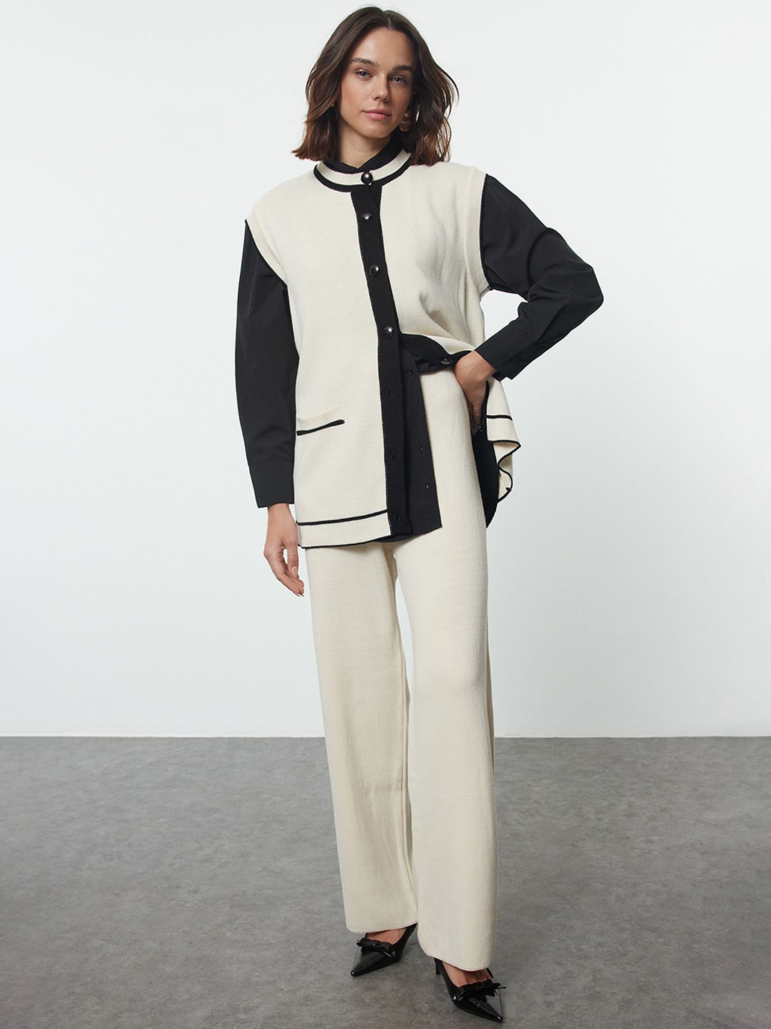 

Trendyol Mandarin Collar Shirt With Trouser, Beige