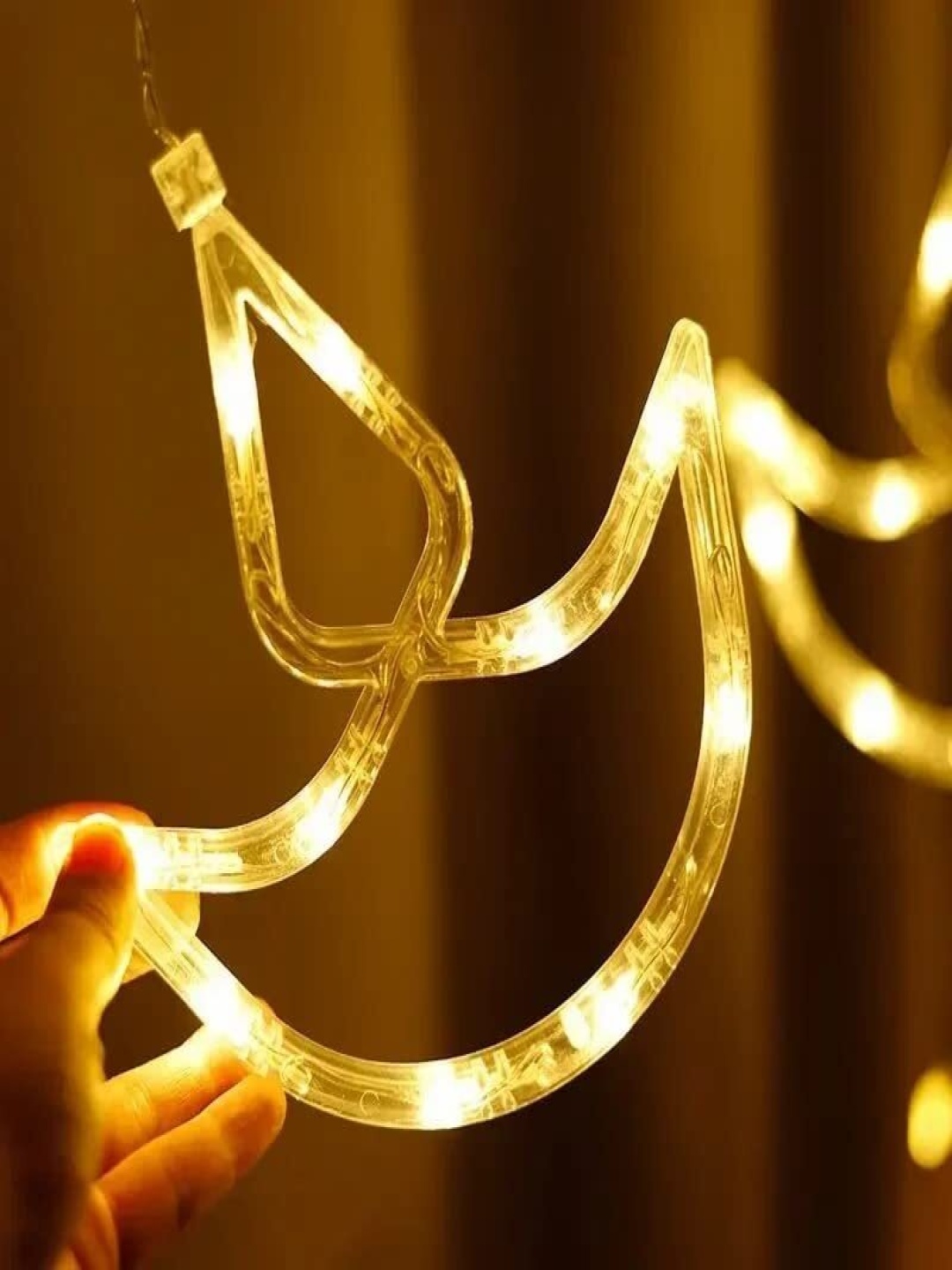 

SPARK WORLD Yellow Moon Shape String Lights