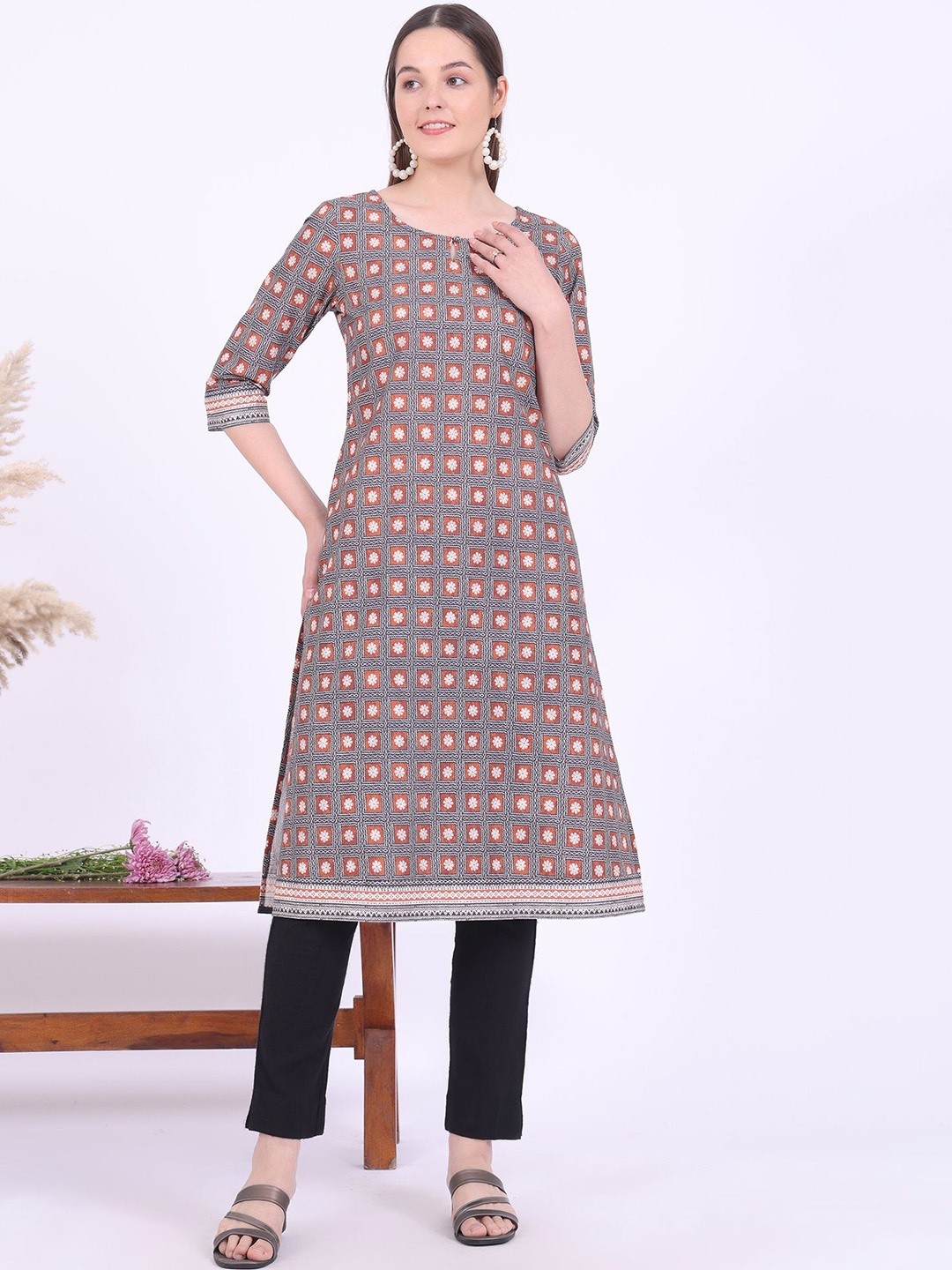 

AURELIA Floral Printed Keyhole Neck A-Line Kurta, Brown