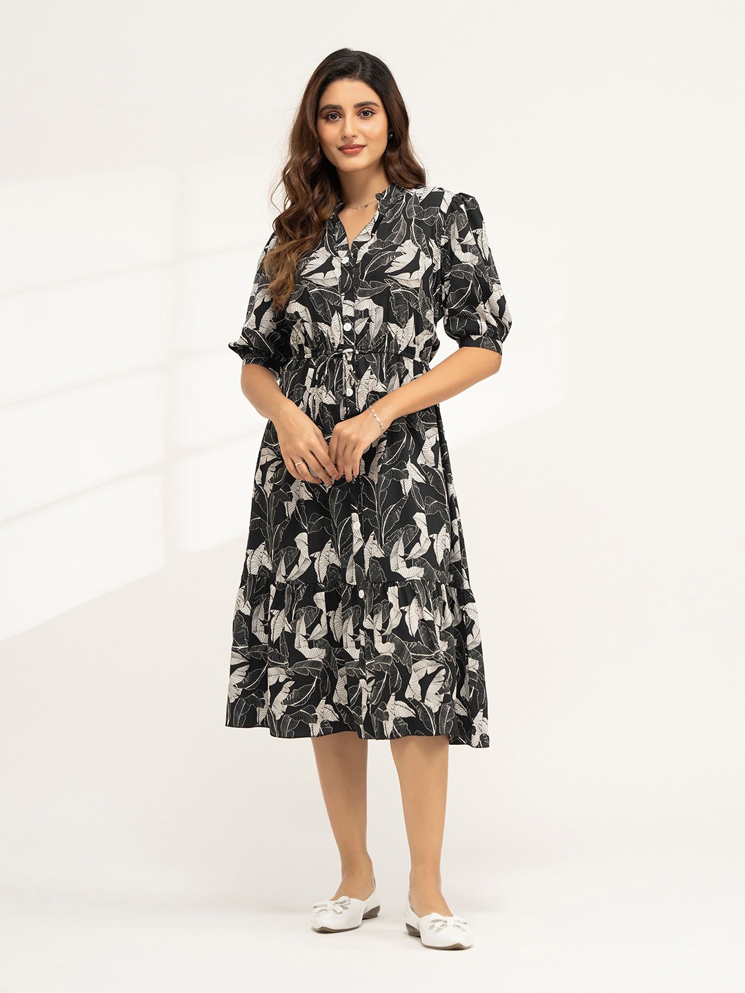 

DressBerry Leaf Print Fit & Flare Dress, Black