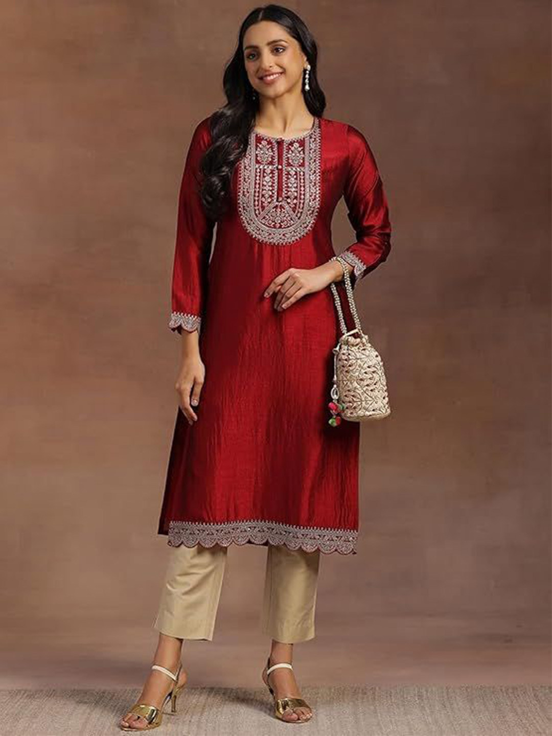 

RARE THREAD Floral Yoke Design Round Neck Thread Work Straight Kurtas, Maroon