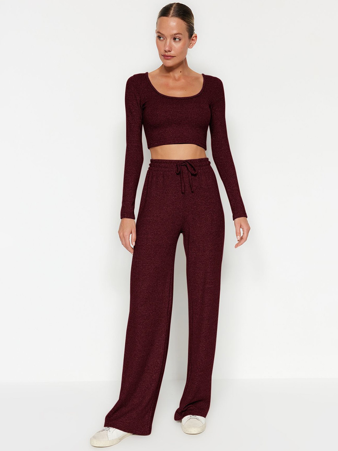 

Trendyol Round Neck Top With Trousers, Brown