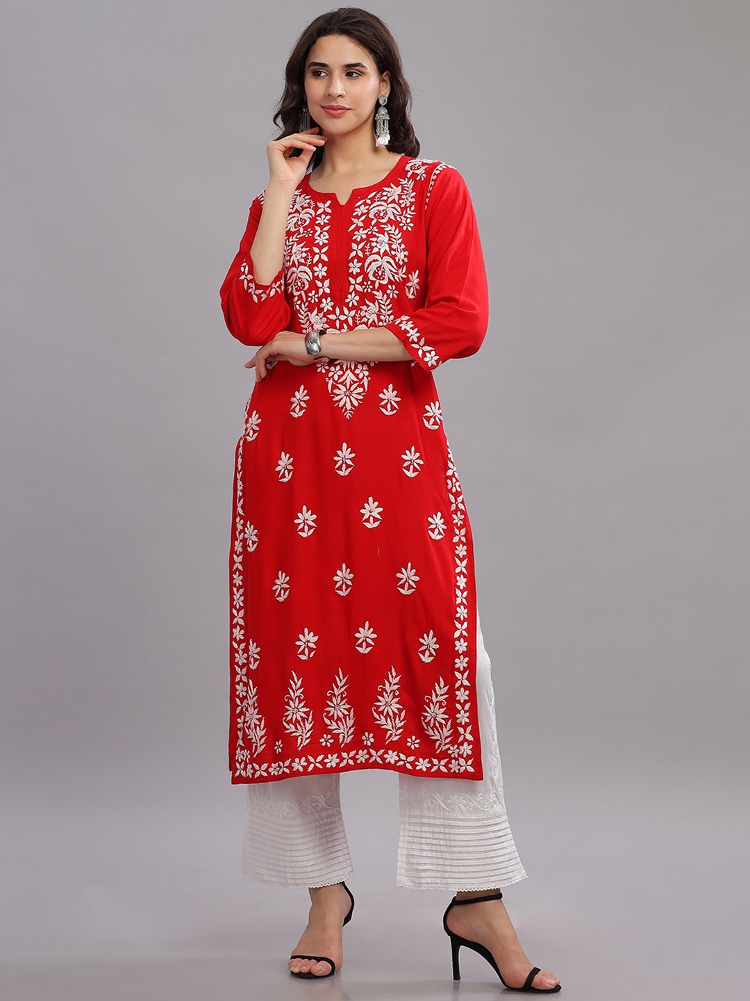 

Club Loom Floral Embroidered Chikankari Notch Neck Straight Kurta, Red