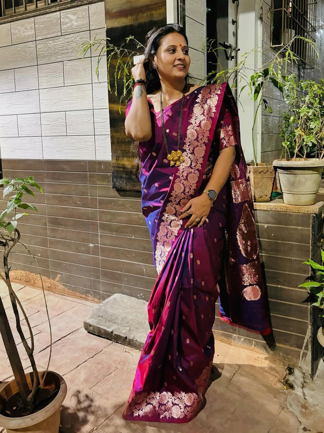 

bansari textiles Woven Design Zari Kanjeevaram Saree, Magenta