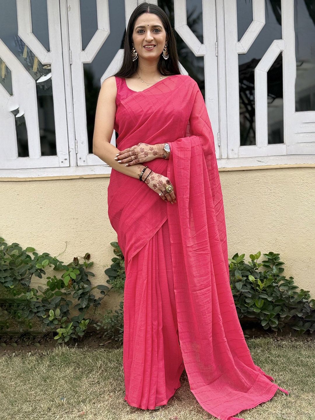 

Aika Pure Chiffon Saree, Pink