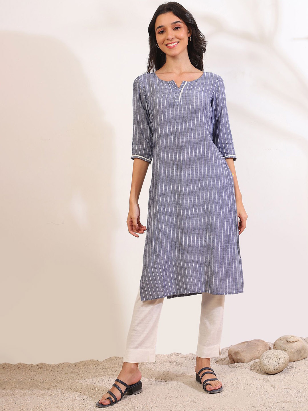 

AURELIA Striped Notch-Neck Cotton Straight Kurta, Grey