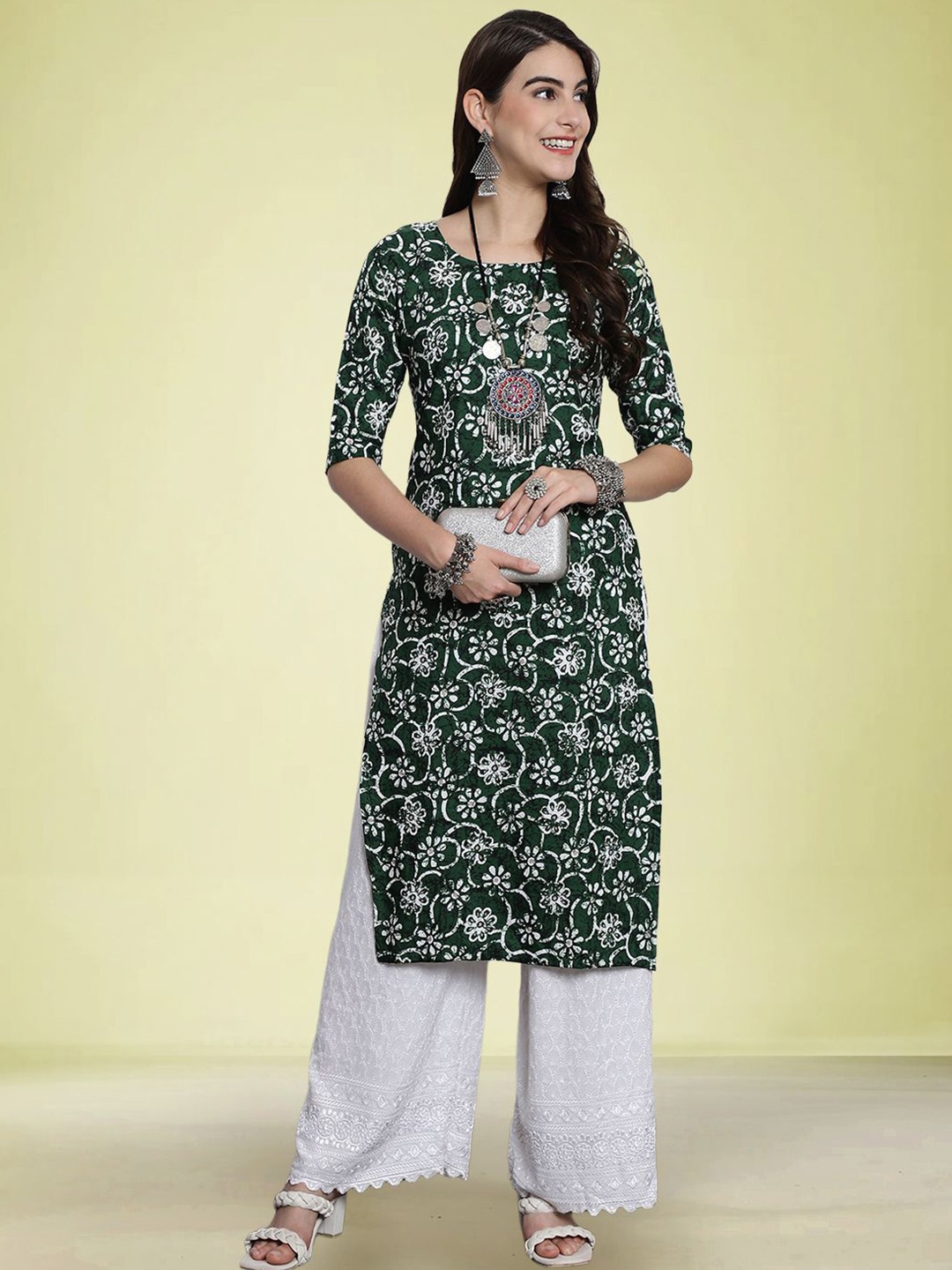 

Moda Rapido Women Printed Straight Kurta, Green