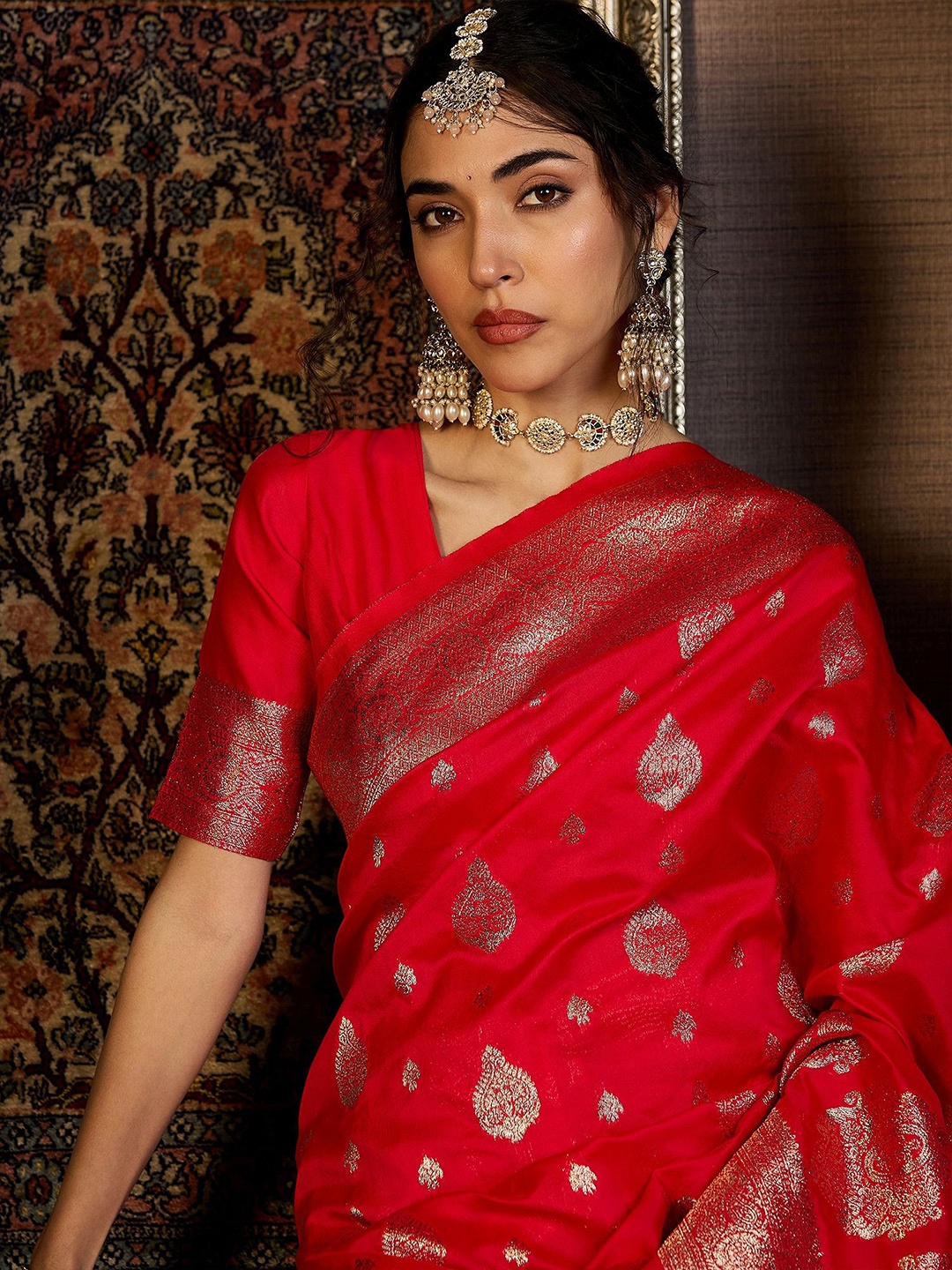 

Sangria Woven Design With Zari Saree With Unstitched Blouse, Red