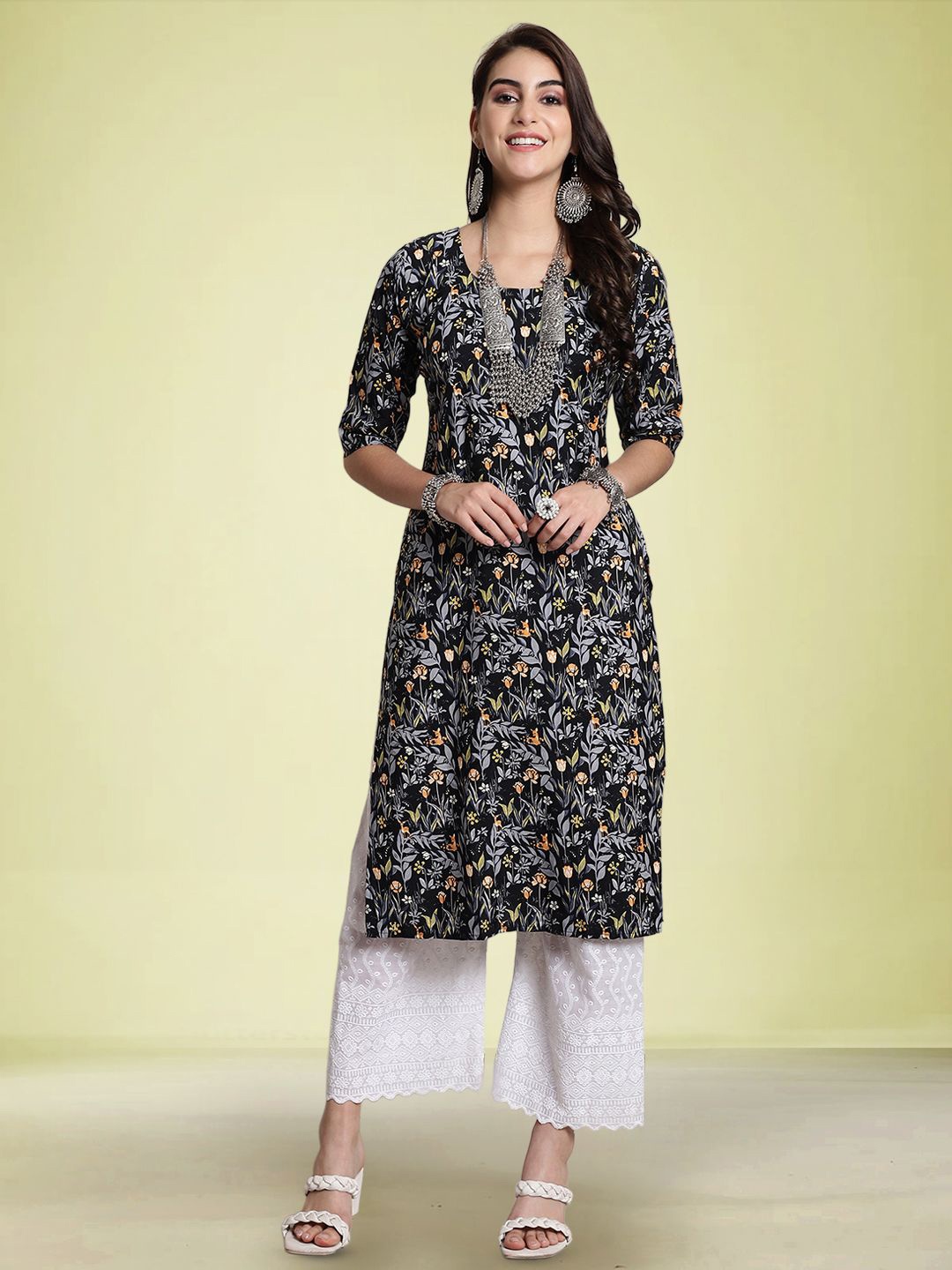 

Moda Rapido Floral Printed Round Neck Straight Kurta, Black