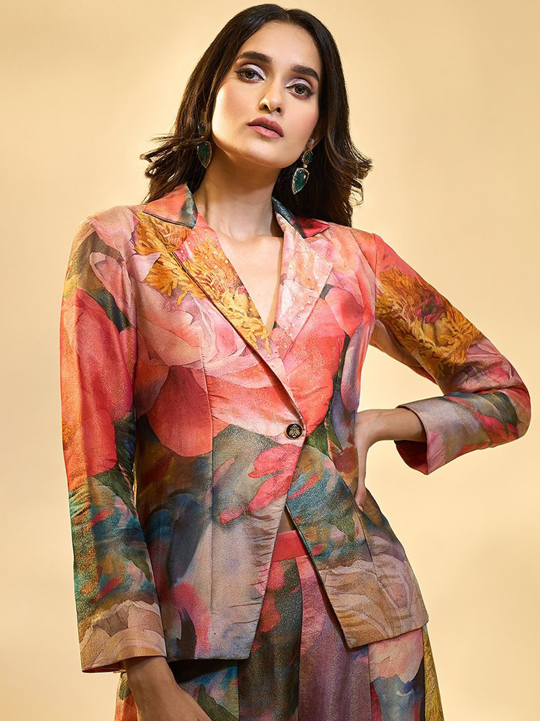 

Alaya Advani Floral Printed Shawl Neck Coat With Palazzo, Pink