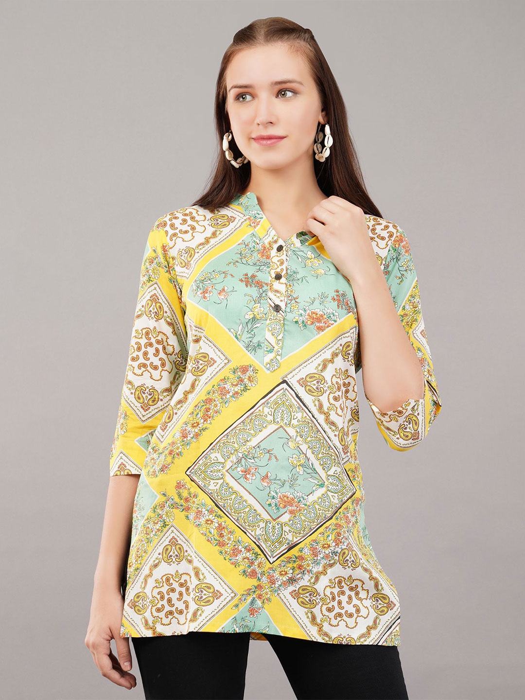 

SHAHVEER CREATION Floral Printed V-Neck Kurti, Yellow