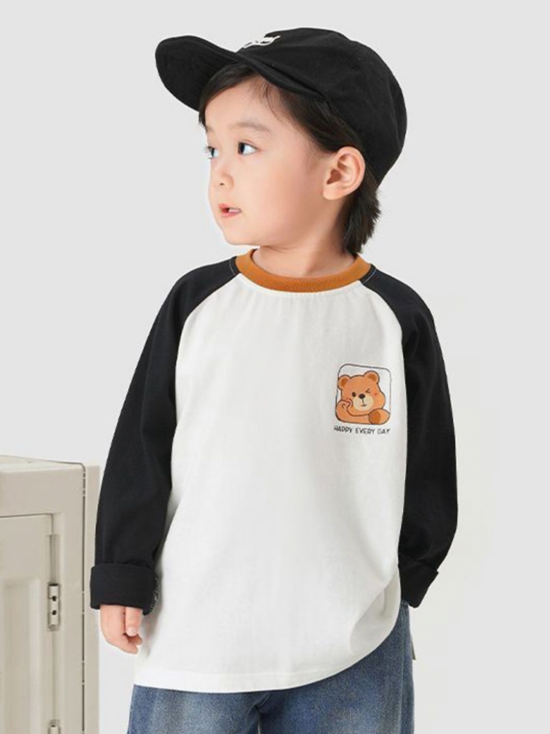 

LULU & SKY Boys Drop-Shoulder Sleeves T-shirt, Black