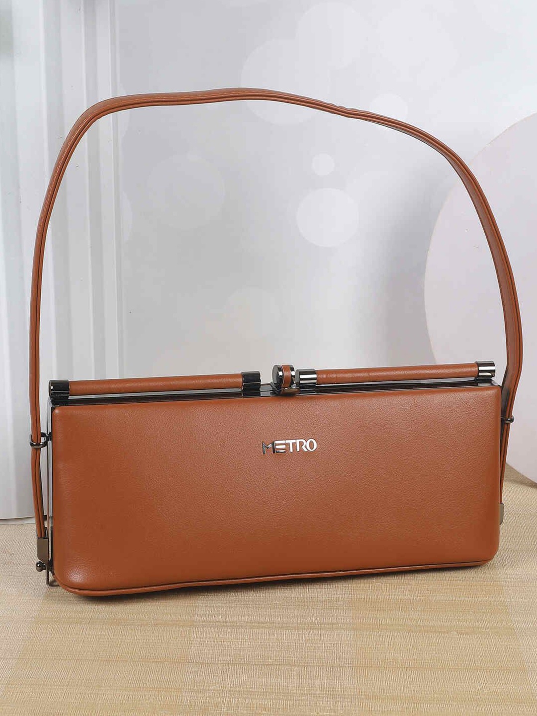 

Metro Purse Clutch, Tan