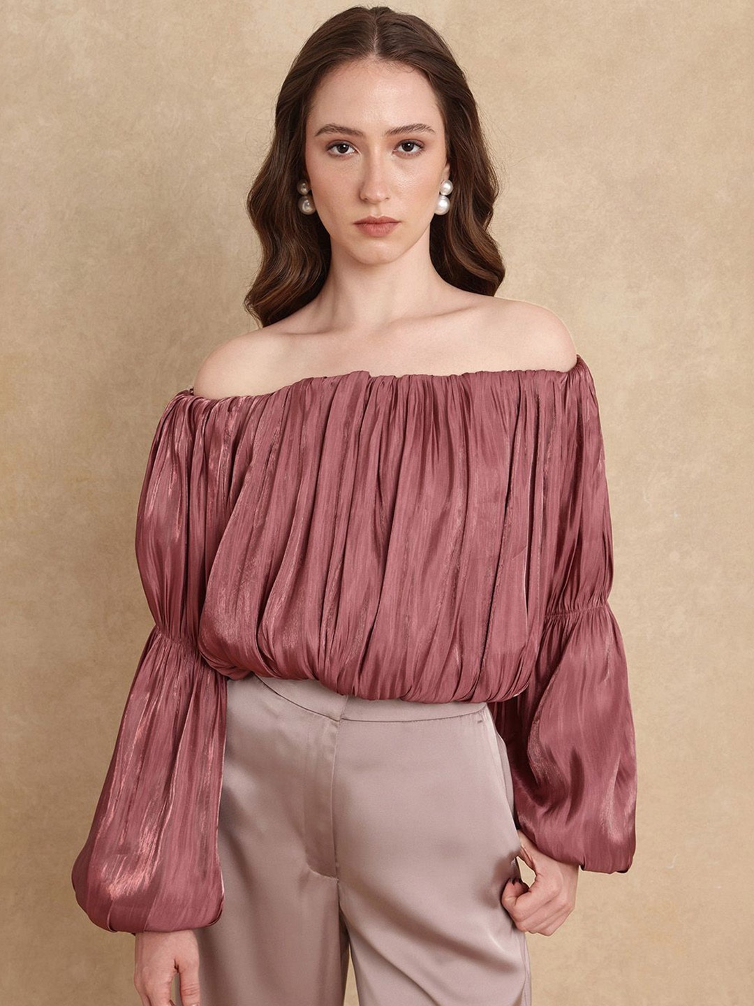 

RAREISM Off-Shoulder Bishop Sleeves Top, Pink