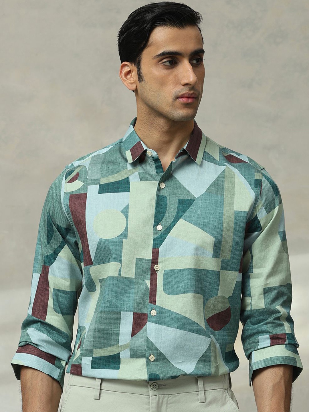 

Mufti Men Slim Fit Spread Collar Geometric Printed Cotton Casual Shirt, Green